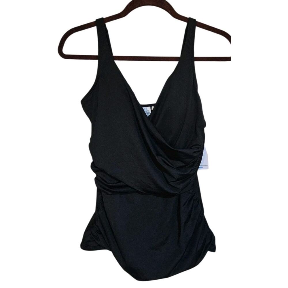 NWT Womens Dolphin Aquashape Wrap Tankini Swimsuit Top Black Size Medium